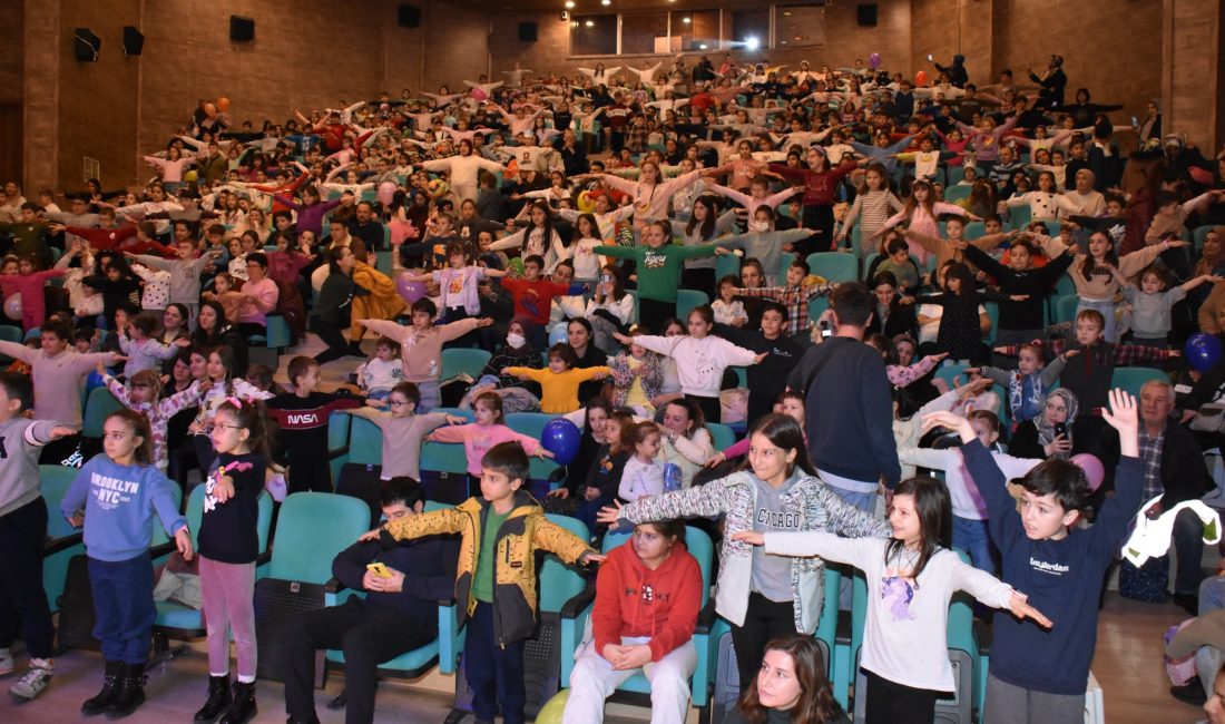 Süleymanpaşa Belediyesi tarafından düzenlenen “Sömestr Şenliği” etkinliklerinin ikinci gününde, binlerce