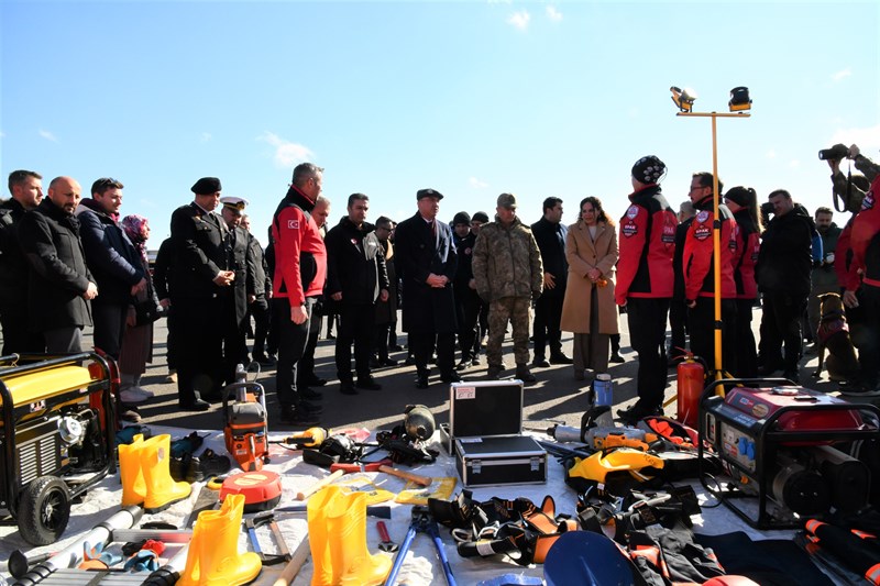 Tekirdağ Valisi Recep Soytürk, AFAD İl Müdürlüğü tarafından Sahil Dolgu