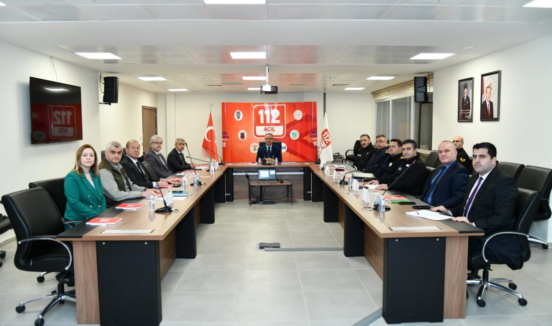 Acil Çağrı Hizmetleri İl Koordinasyon Kurulu Toplantısı Yapıldı 112 Acil Çağrı Merkezi Müdürü Selma Ergönül, müdürlüğün 2024 yılı