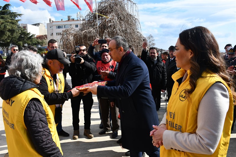 Çanakkale Savaşı’nda kahramanlıklarıyla destanlaşan 57. Piyade Alayı Şehitleri başta olmak