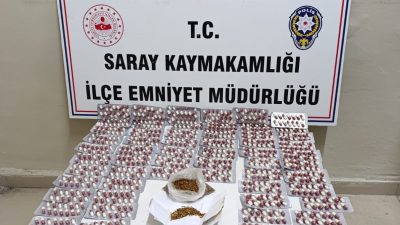 Saray ilçesinde evinde çok sayıda sentetik ecza hap ele geçirilen