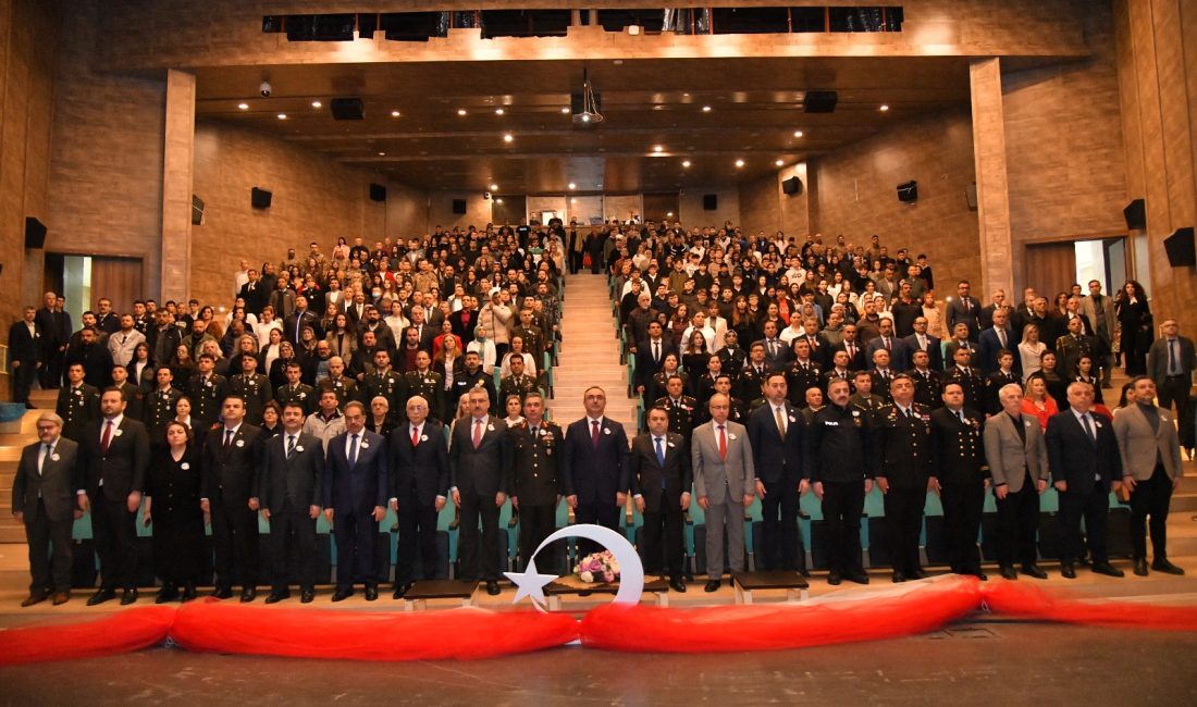 İstiklal Marşı’nın Kabulünün Yıldönümü ve Mehmet Akif Ersoy’u Anma Programı Düzenlendi Tekirdağ’da İstiklal Marşı’nın kabul edilişinin 104. Yıldönümü ve İstiklal Şairi