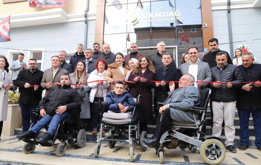 Tekirdağ Büyükşehir Belediyesi tarafından yapımı tamamlanan Kapaklı Mahalle Konağı düzenlenen