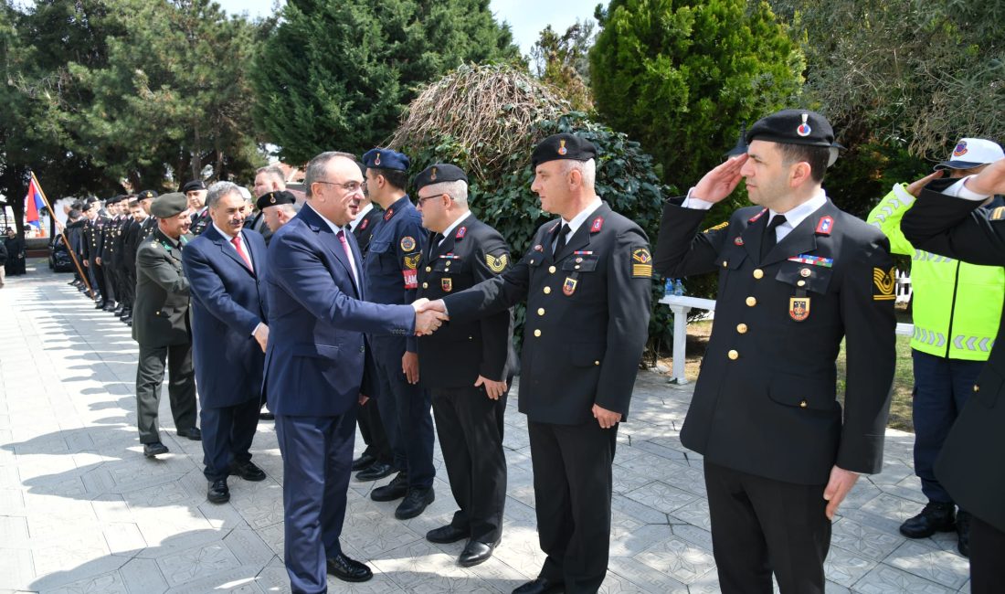 Tekirdağ Valisi Recep Soytürk’ten Bayram Ziyaretleri Tekirdağ Valisi Recep Soytürk, bayram vesilesiyle polis, jandarma ve sağlık