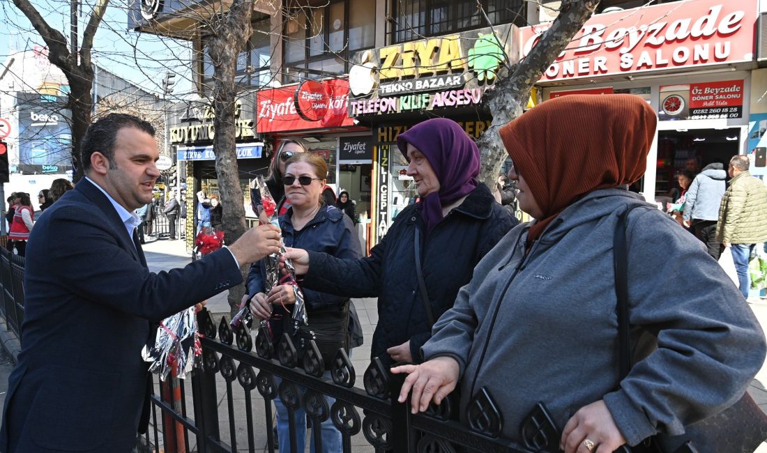 Süleymanpaşa Belediye Başkanı Nallar, kadınların gününü kutladı Süleymanpaşa Belediye Başkanı Volkan Nallar kadınlara çiçek vererek, 8 Mart