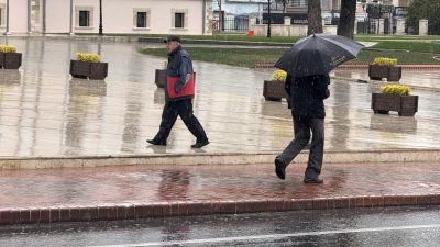 Tekirdağ’da etkili olmaya başlayan yağmur, gün boyunca devam edecek. Meteorolojik