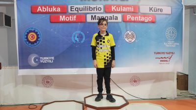 Tekirdağ‘da düzenlenen Akıl ve Zeka Oyunları yarışmasında 9 yaşındaki Deniz Koşar büyük bir başarıya imza