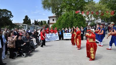 Tekirdağ’da Engelliler Haftası kapsamında tören düzenlendi. Törene Tekirdağ Valisi Recep