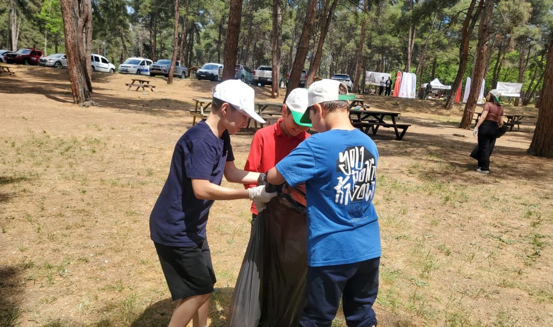 Tekirdağ’da orman yangınlarına yönelik tedbirler kapsamında “Orman Benim” etkinliği gerçekleştirildi. Tarım ve Orman Bakanlığınca