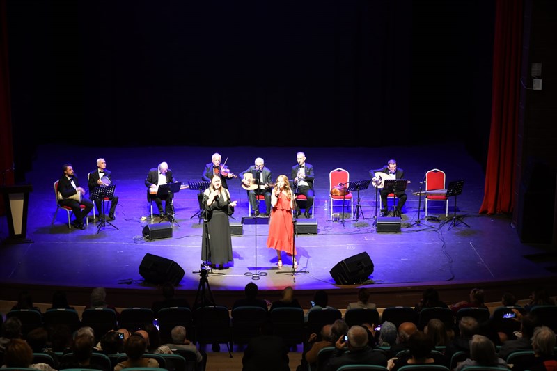 Tekirdağ Valisi Recep Soytürk, Faslı Şifa Grubu’nun düzenlediği “Hekimlerden Bir