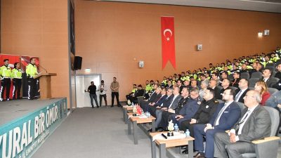 Trafik Haftası etkinlikleri kapsamında Tekirdağ İl Emniyet Müdürlüğü’nde program düzenlendi.