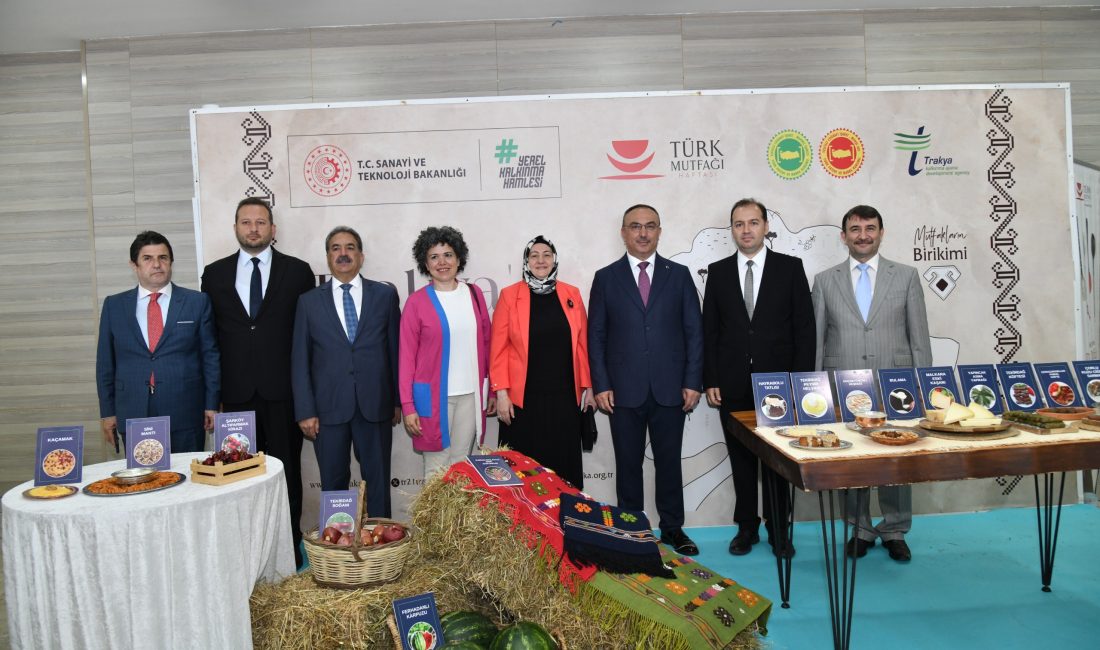 Türk Mutfağı Haftası’na Özel Lezzet Şöleni Tekirdağ’da “Türk Mutfağı Haftası” etkinlikleri kapsamında, kentin tescilli yöresel lezzetleri