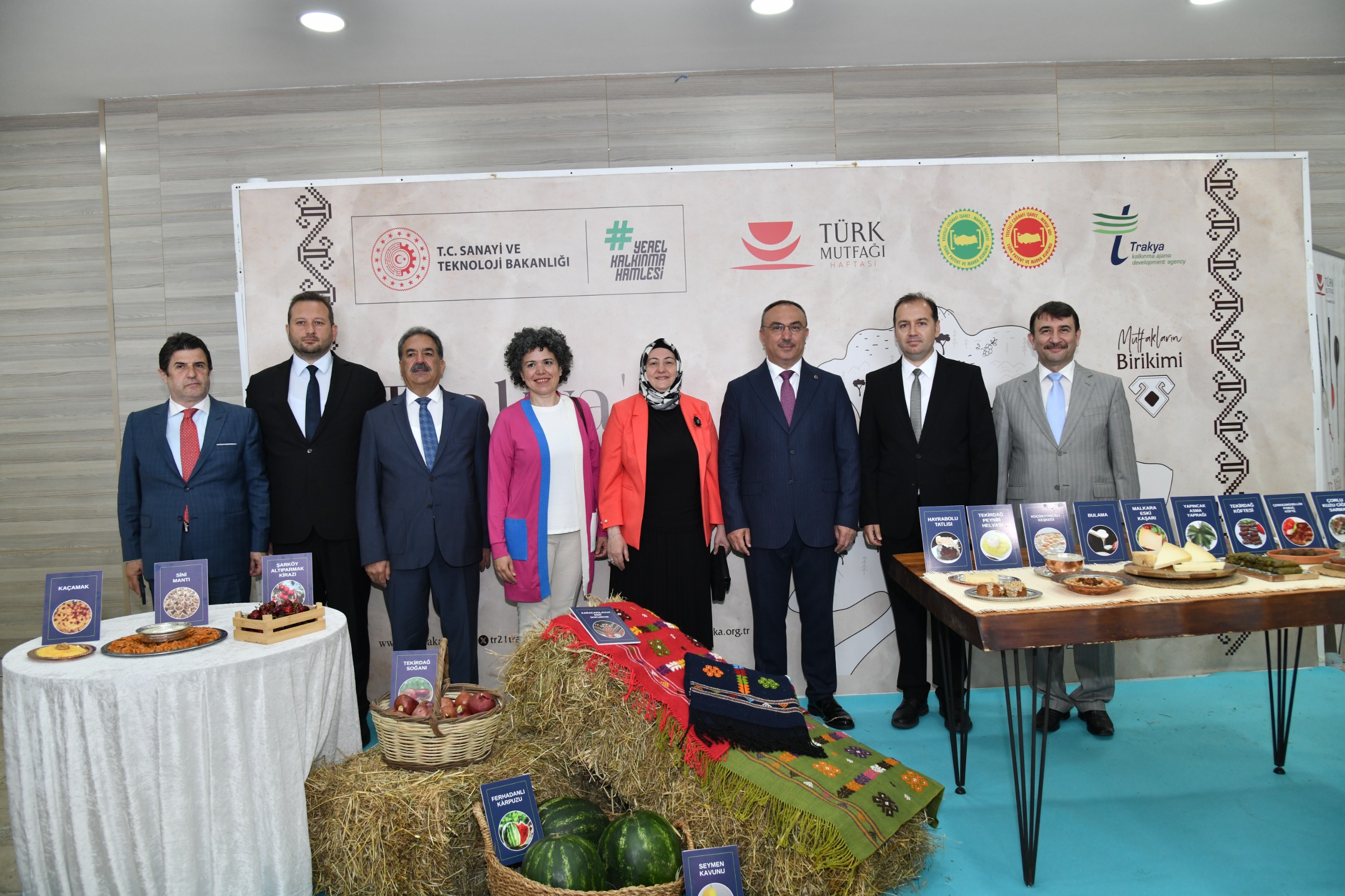 Tekirdağ’da “Türk Mutfağı Haftası” etkinlikleri kapsamında, kentin tescilli yöresel lezzetleri