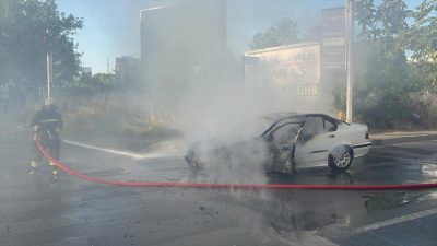 Tekirdağ’ın Çorlu ilçesinde seyir halindeyken aniden alevlere teslim olan bir