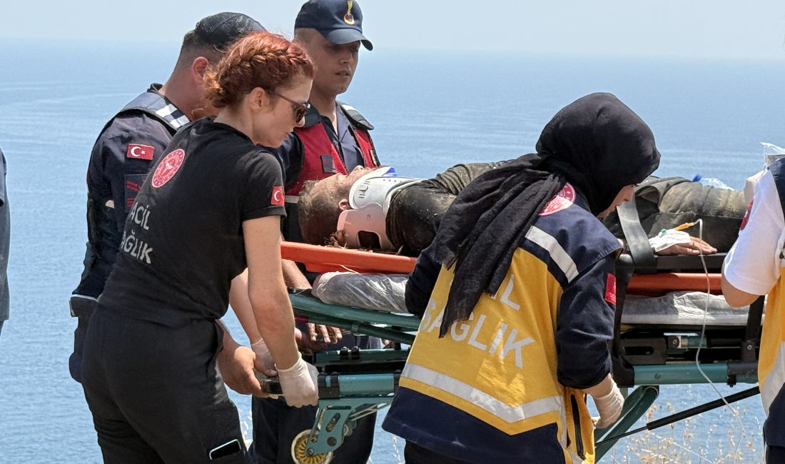 Tekirdağ’da Uçurumdan Düşen Genç Kurtarıldı Tekirdağ’ın Süleymanpaşa ilçesinde 27 yaşındaki A.K, uçurumdan yuvarlanmasının ardından ekiplerin