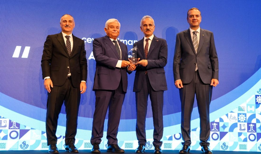 Asyaport “En Çevreci Liman Tesisi” ödülüne layık görüldü Türkiye’nin en büyük konteyner limanı Asyaport, çevre duyarlılığına yönelik sürdürülebilir