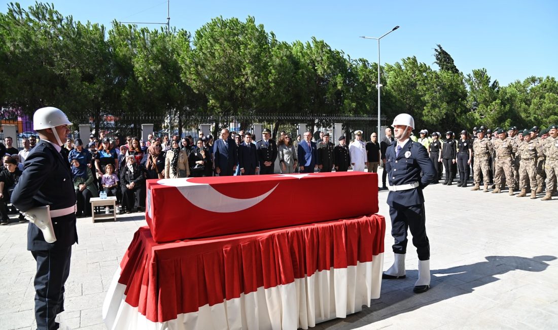Gazi Polis Memuru Tekirdağ’da Toprağa Verildi Tekirdağ Emniyet Müdürlüğü’nde görevli, 2016 yılı Hendek Operasyonları Diyarbakır Sur
