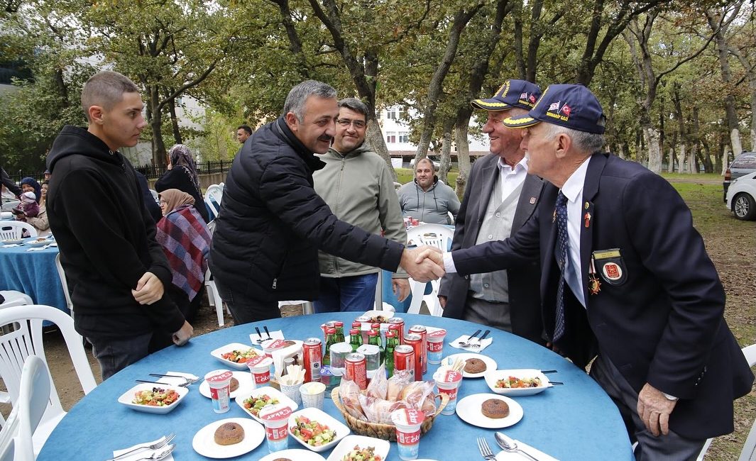 Tekirdağ İl Emniyet Müdürü Ahmet Metin Turanlı, gaziler ve şehit