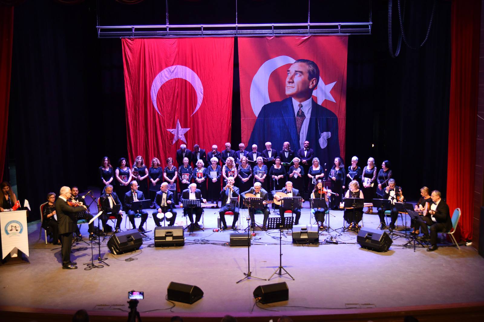 Cumhuriyet’in 102. yıl dönümü kutlamaları kapsamında Tekirdağ’da anlamlı bir konser