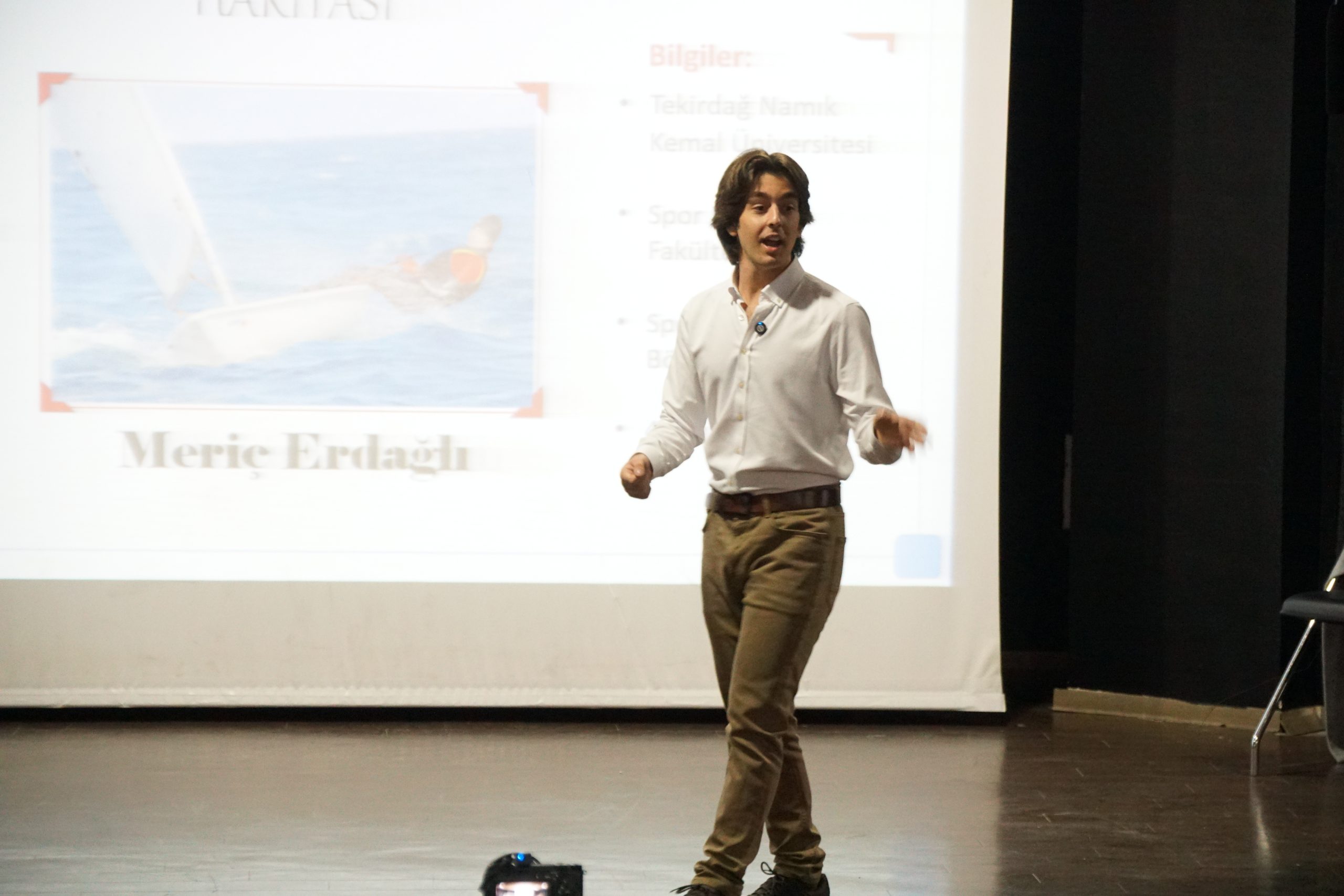 Tekirdağ Namık Kemal Üniversitesi Spor Yöneticiliği Bölümü 4. sınıf öğrencisi