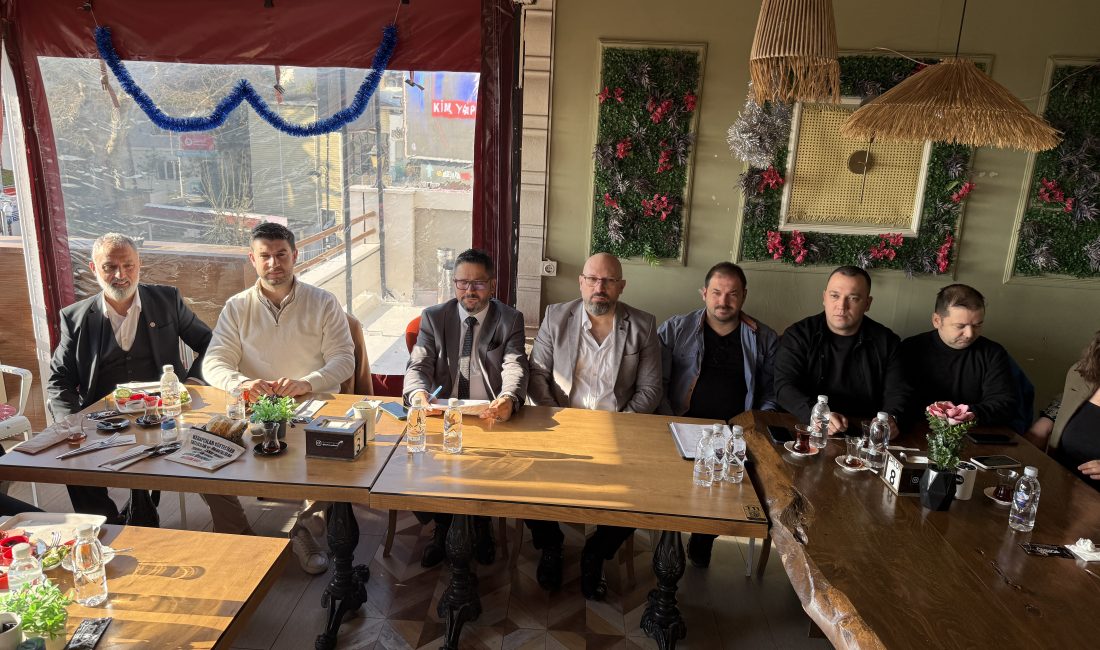 Tekirdağ Lokantacılar Odası Başkan Adayı Ürkmez Basınla Buluştu Tekirdağ Lokantacılar Odası Başkan Adayı Erhan Ürkmez, basın mensuplarıyla bir