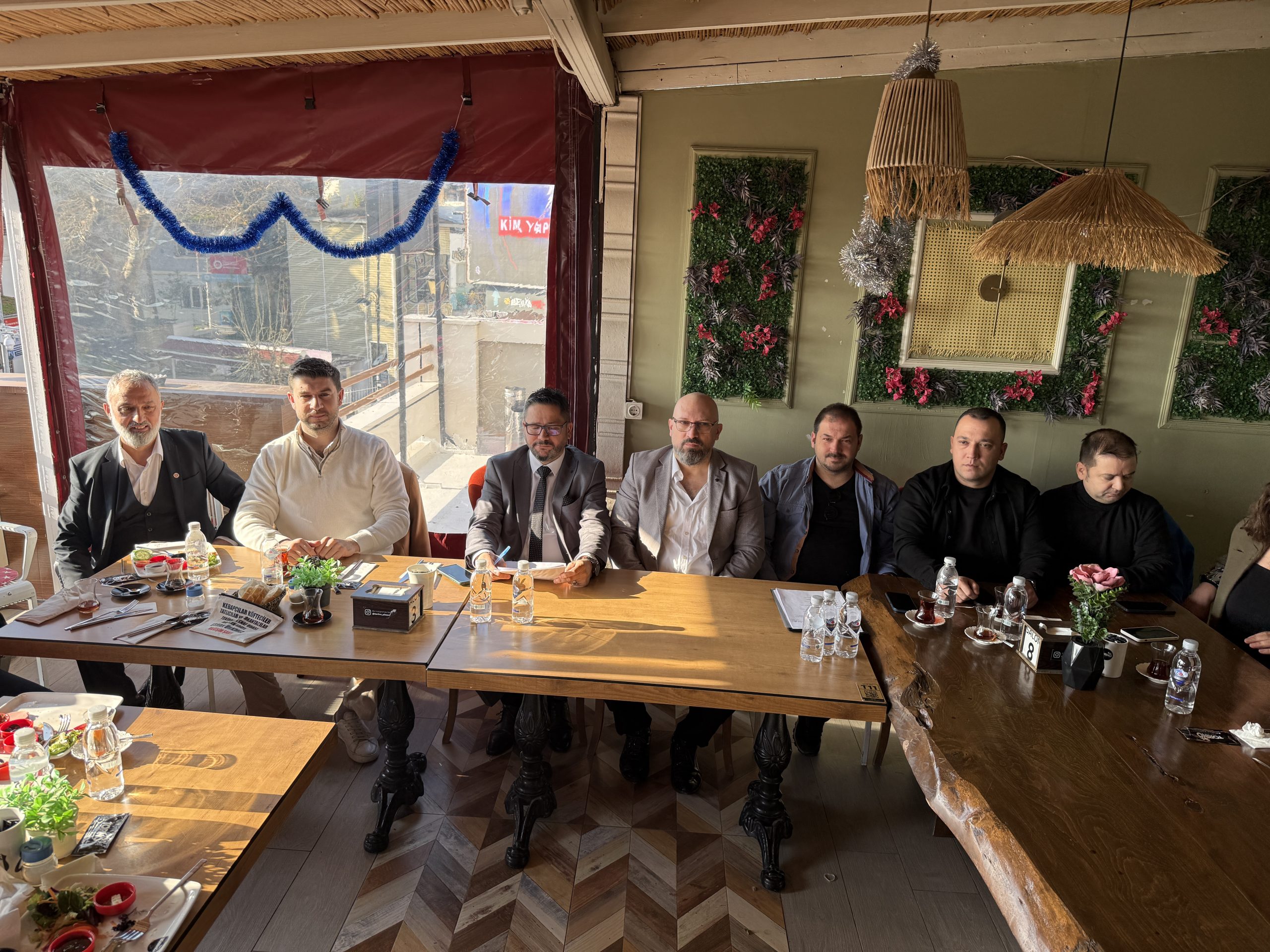 Tekirdağ Lokantacılar Odası Başkan Adayı Erhan Ürkmez, basın mensuplarıyla bir