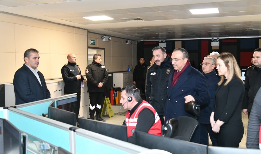 Tekirdağ Valisi Recep Soytürk, yılbaşı dolayısıyla kent genelinde görev başında