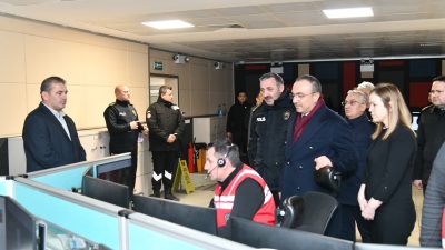 Tekirdağ Valisi Recep Soytürk, yılbaşı dolayısıyla kent genelinde görev başında