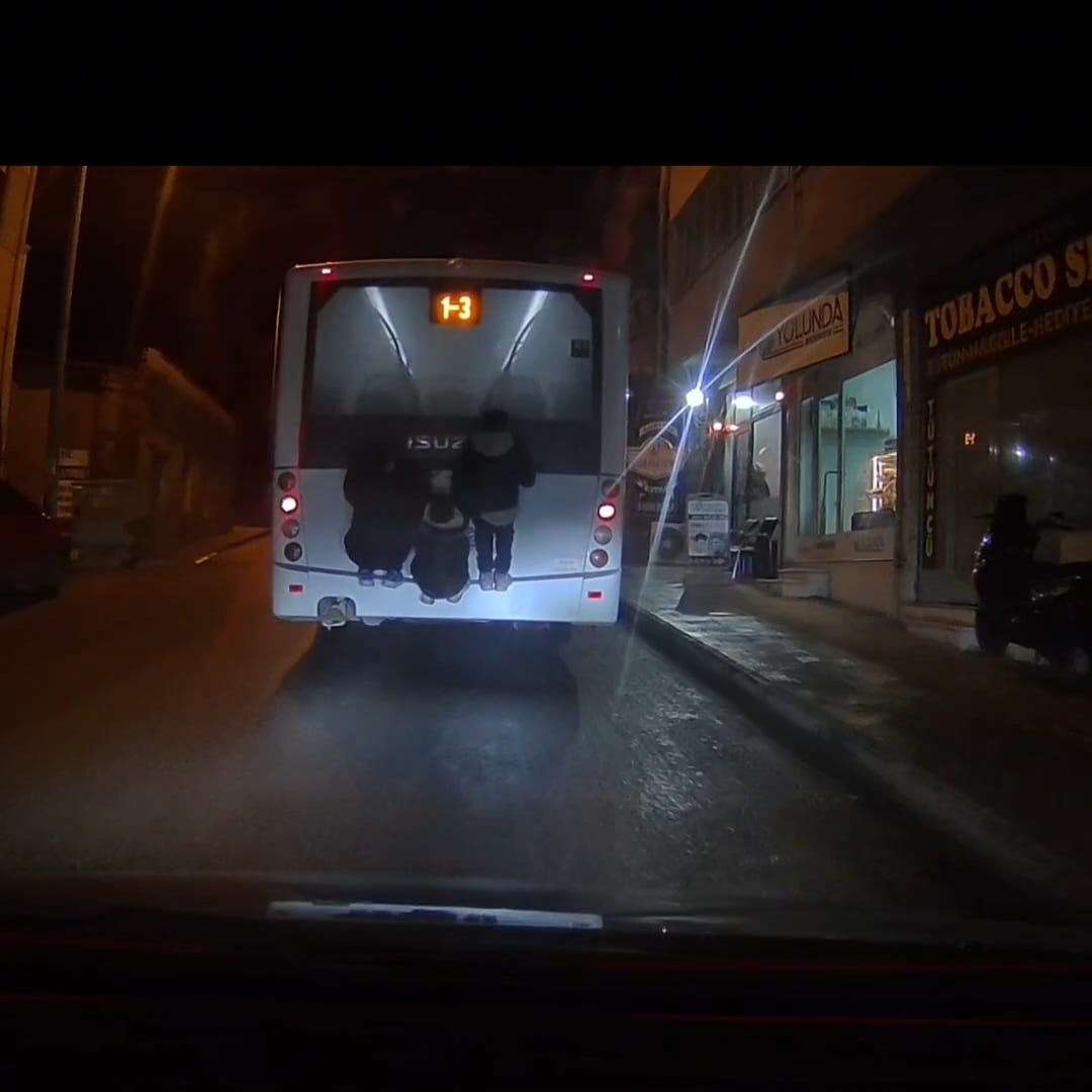 Tekirdağ’da yürekleri ağza getiren bir görüntü cep telefonu kamerasına yansıdı.