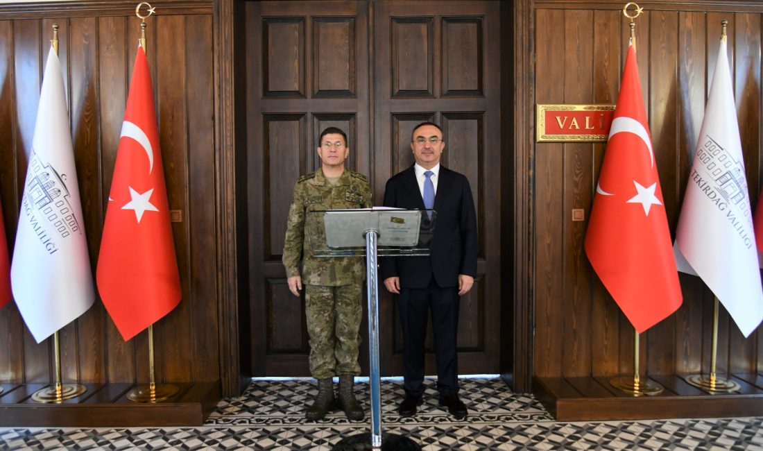 1 . Ordu Komutanı Orgeneral Bahtiyar Ersay, Tekirdağ Valisi Recep