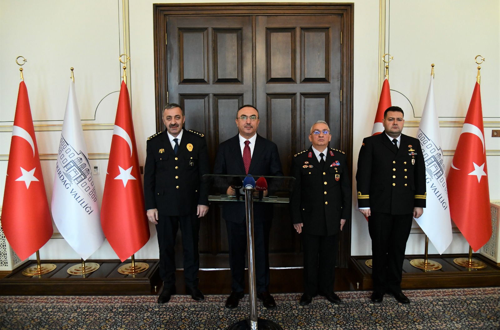 Operasyonlarda 39 milyon makaron, 37 bin 734 paket kaçak sigara,