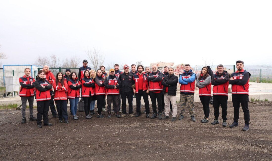 Tekirdağ’da görev yapan Milli Eğitim Bakanlığı Arama Kurtarma Birimi (MEB