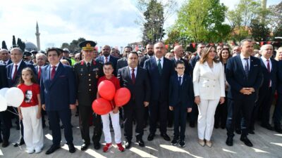 Tekirdağ’da 23 Nisan Ulusal Egemenlik ve Çocuk Bayramı dolayısıyla törenler