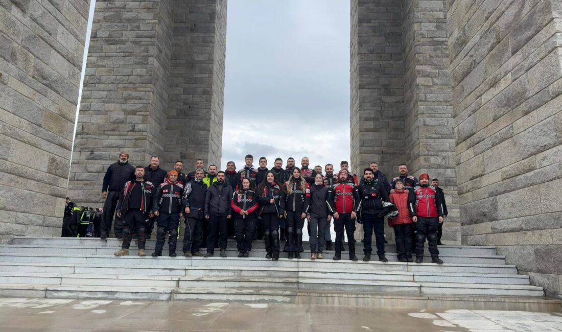 Tekirdağlı Motorcular Şehitler İçin Çanakkale’ye Sürdü Tekirdağ Motorcular Grubu, Çanakkale’de düzenlenen 11. Şehitlere Saygı Sürüşü’ne katılarak