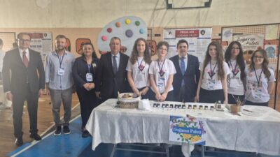 Fuarda bilimsel düşünme, araştırma ve üretkenliğin önemine dikkat çekildi.