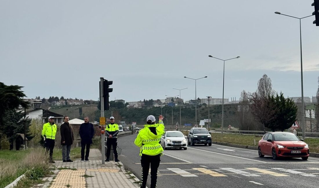 Tekirdağ’da bayram tatili süresince trafik yoğunluğunun yaşandığı İstanbul-Tekirdağ kara yolunda