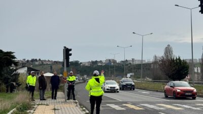 Tekirdağ’da bayram tatili süresince trafik yoğunluğunun yaşandığı İstanbul-Tekirdağ kara yolunda