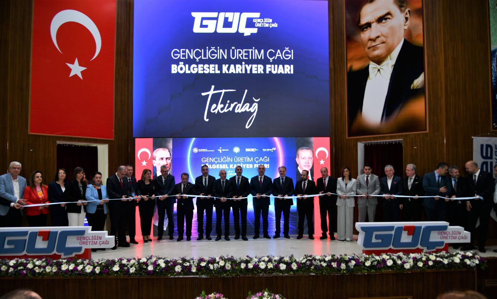 Fuar, bölge üniversitelerinden öğrenciler ile firmaları bir araya getirdi