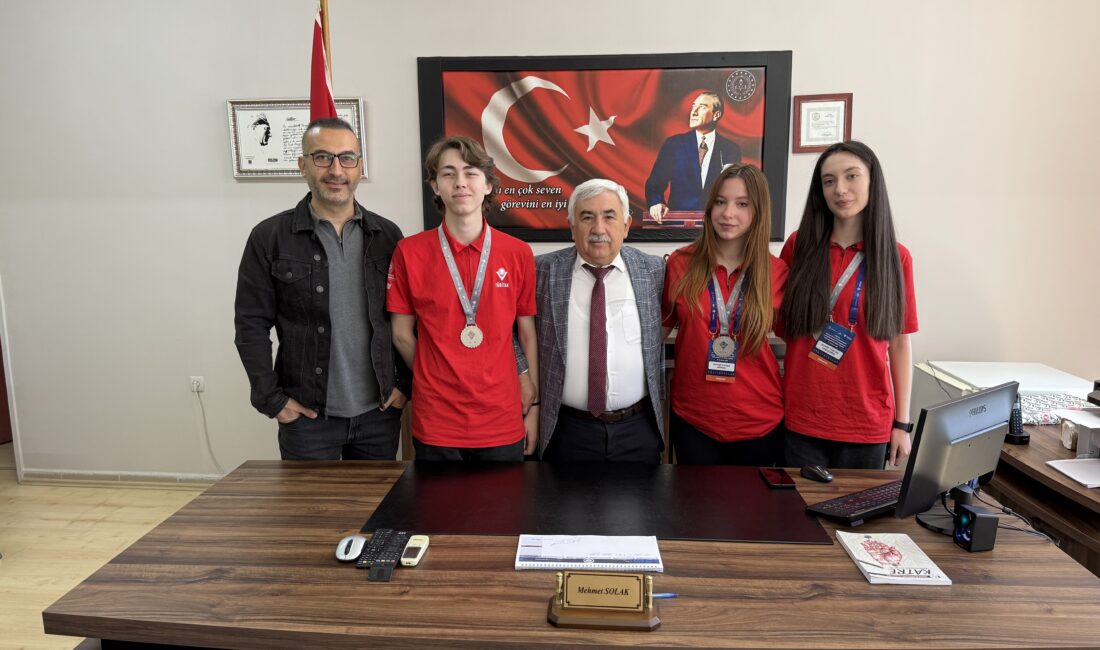 Tekirdağlı Öğrencilerin Zaman Yönetimi Projesi Türkiye Derecesi Getirdi Tekirdağ Belediyesi Mehmet Serez Sosyal Bilimler Lisesi öğrencileri, geliştirdikleri zaman