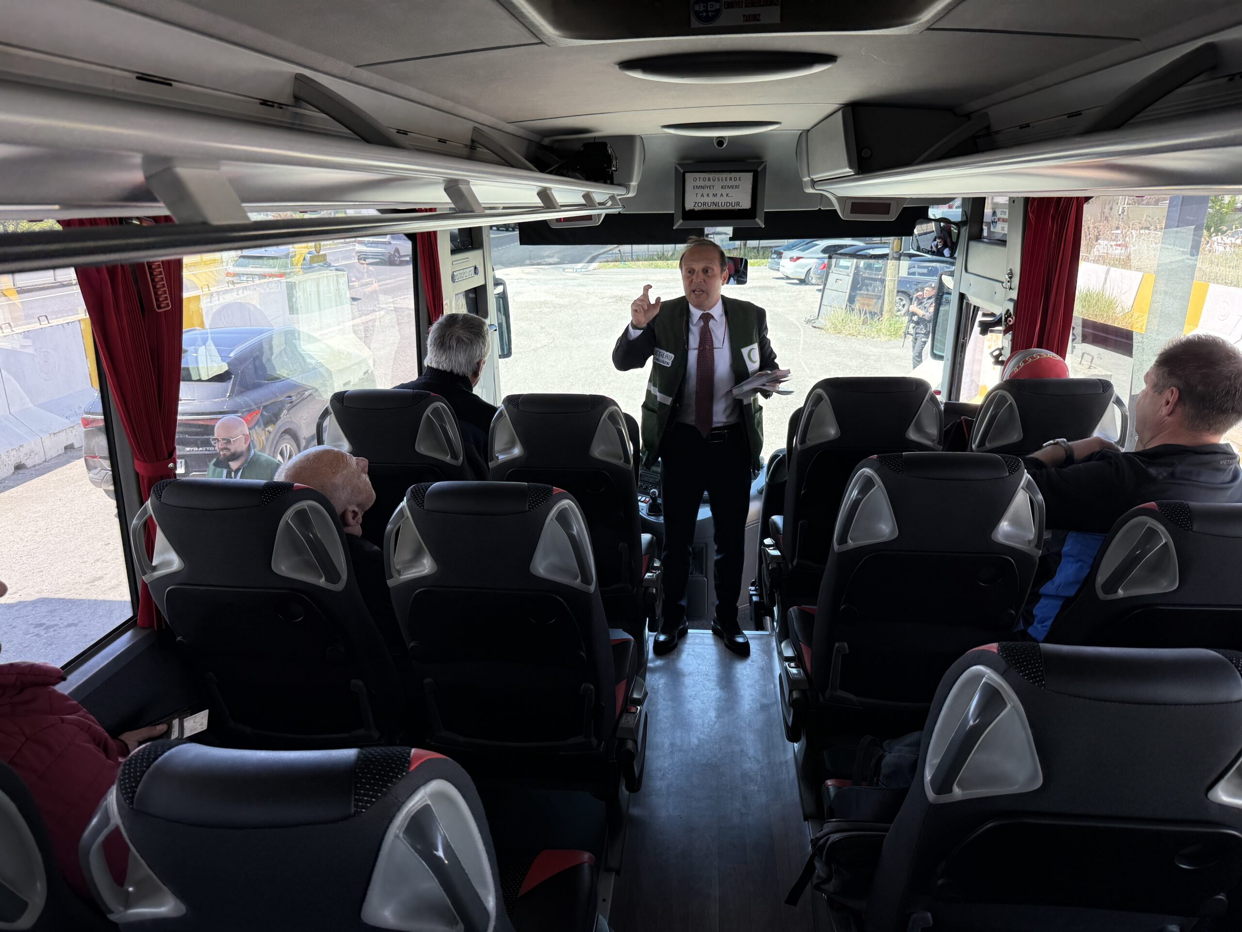 Tekirdağ’da Karayolu Trafik Haftası etkinlikleri kapsamında sürücülere direksiyon başında telefon