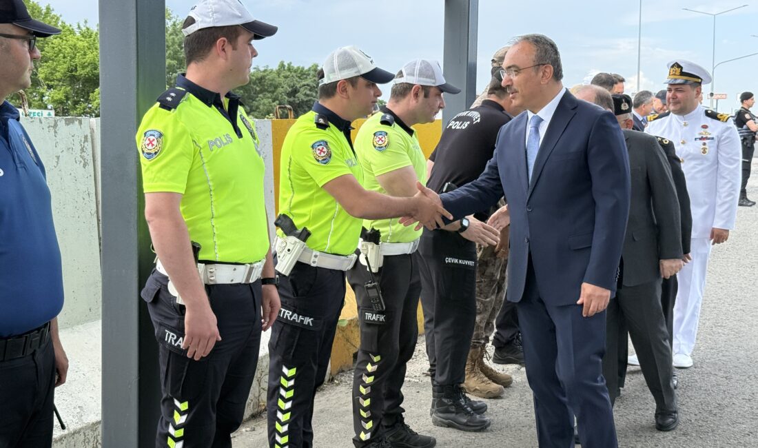 -Tekirdağ Valisi Soytürk'ten görev başındaki personele bayram ziyareti