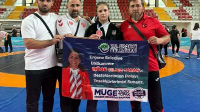  Sivas’ta gerçekleştirilen U17 Türkiye Güreş Şampiyonası’nda Ergeneli sporcu Esma Nur