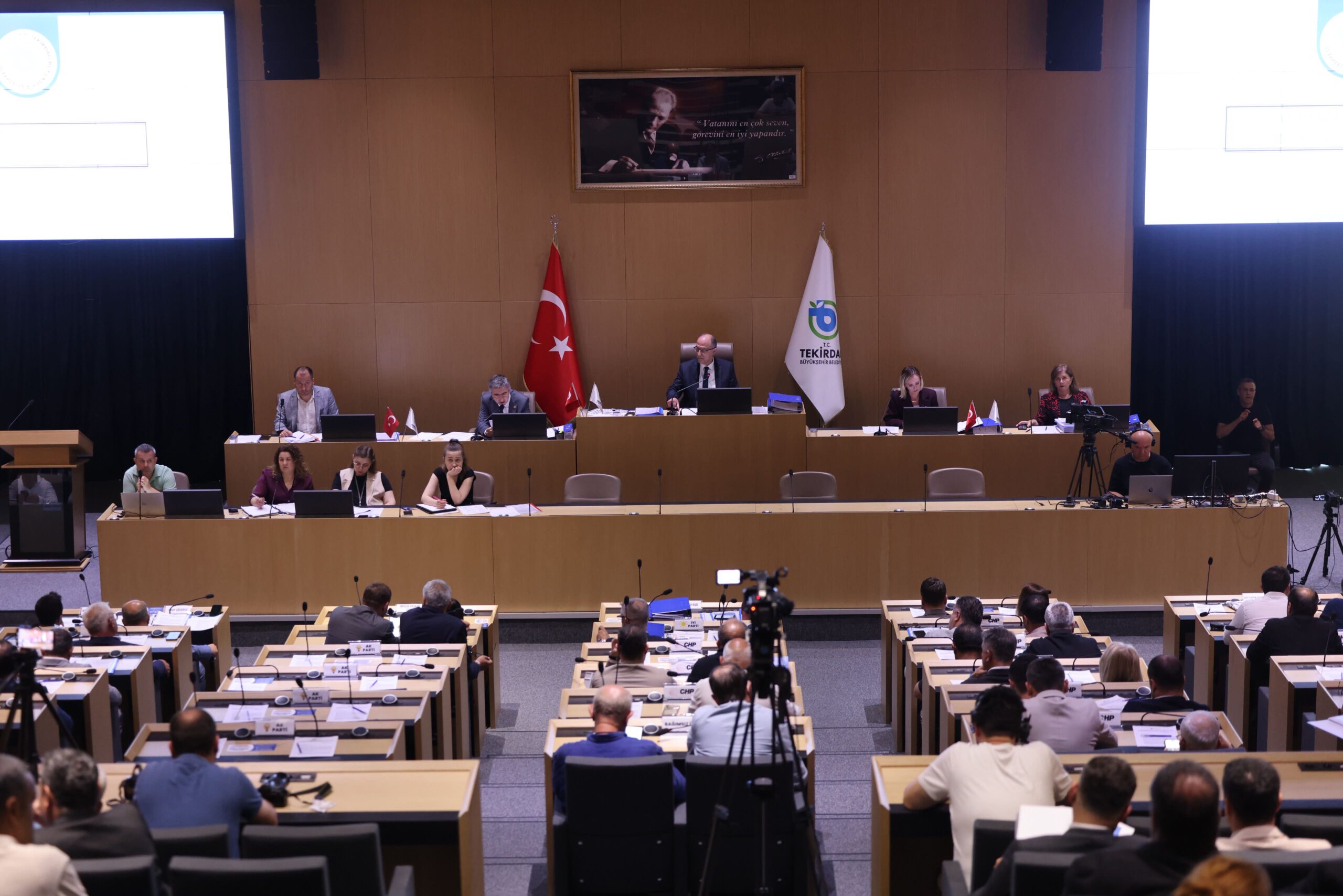 Tekirdağ Büyükşehir Belediyesi Haziran Ayı Meclis Toplantısı’nda toplu ulaşım ücretlerine