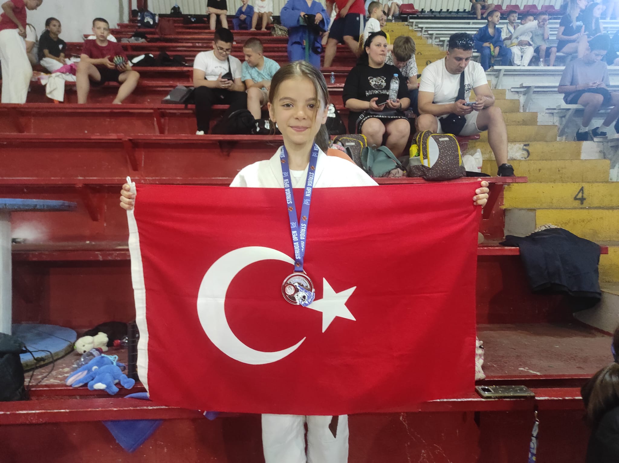 Kuzey Makedonya’da düzenlenen STRUGA OPEN Uluslararası Judo Turnuvası’nda mücadele eden
