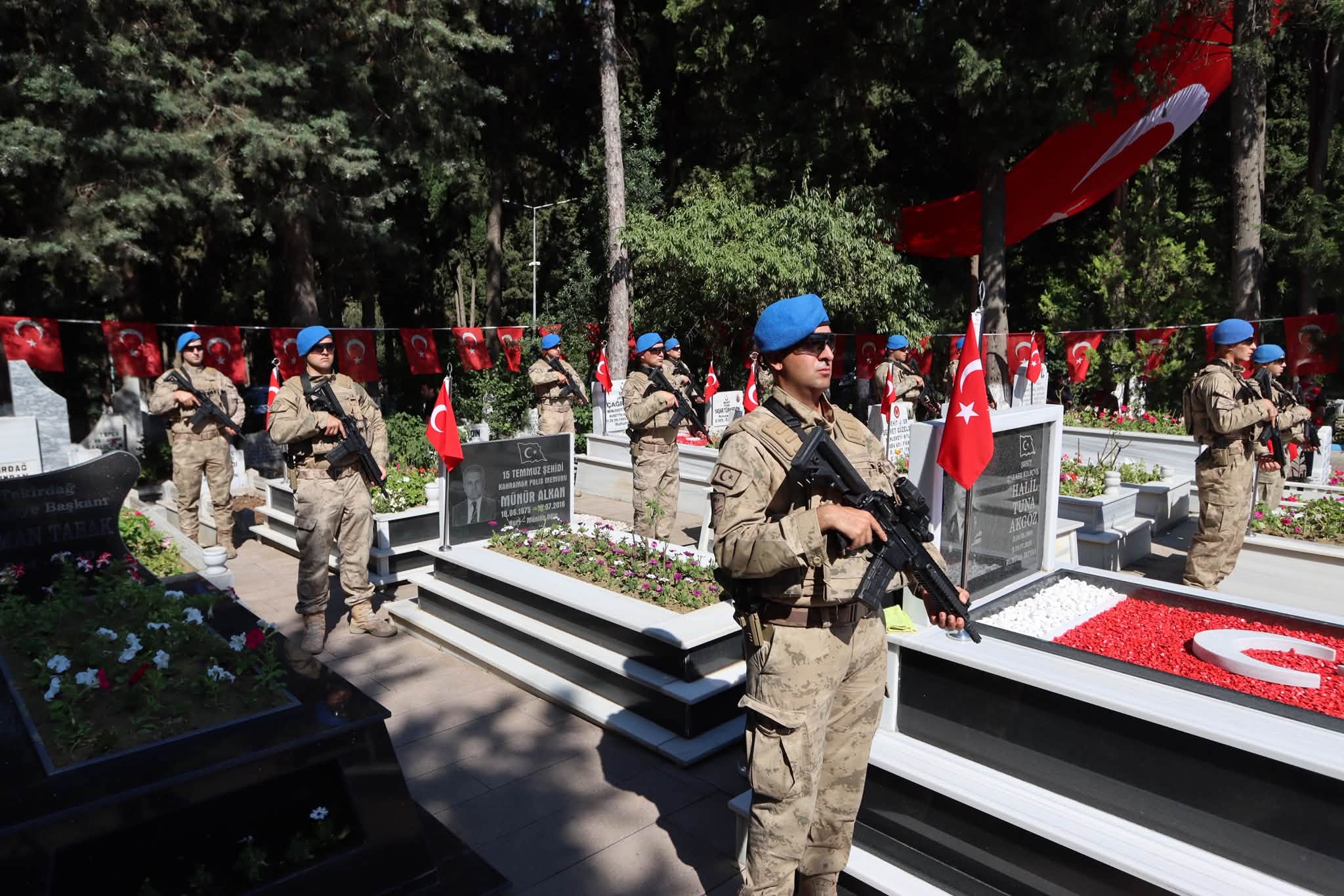 Tekirdağ’da 15 Temmuz Demokrasi ve Milli Birlik Günü kapsamında şehitler,