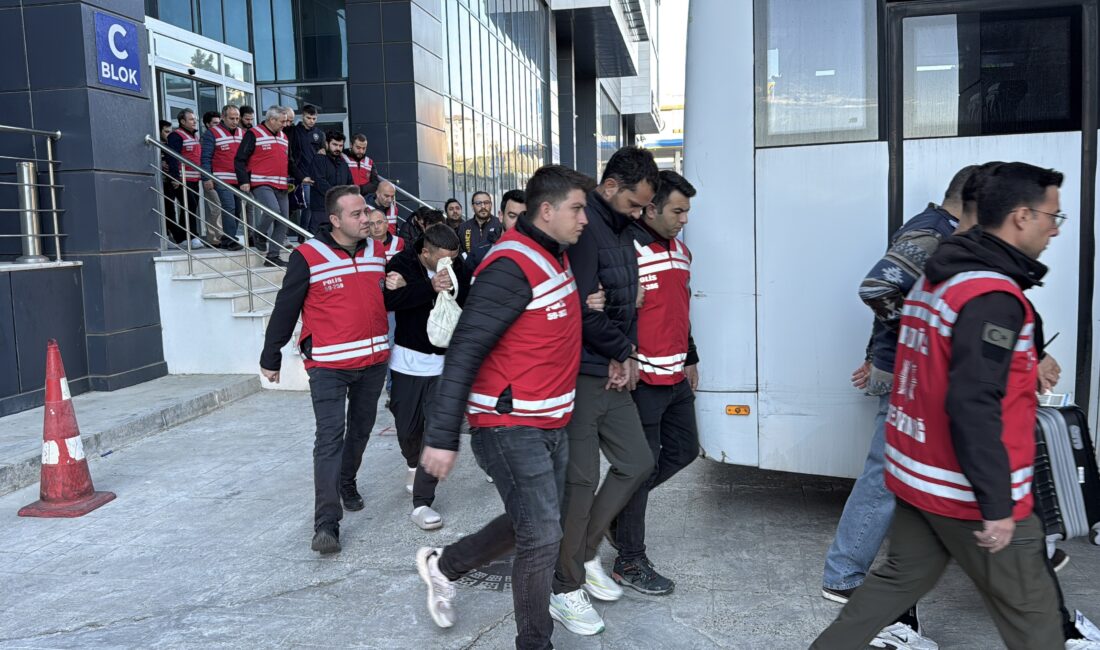 Tekirdağ’da Dolandırıcılık Şebekesine Operasyon 433 milyon liralık işlem hacmi bulunan dolandırıcılık şebekesine yapılan operasyonda