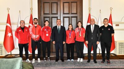 Tekirdağ Valisi Recep Soytürk, atletizm ve badminton branşlarında ulusal ve
